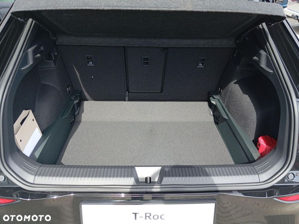Volkswagen T-Roc - 18