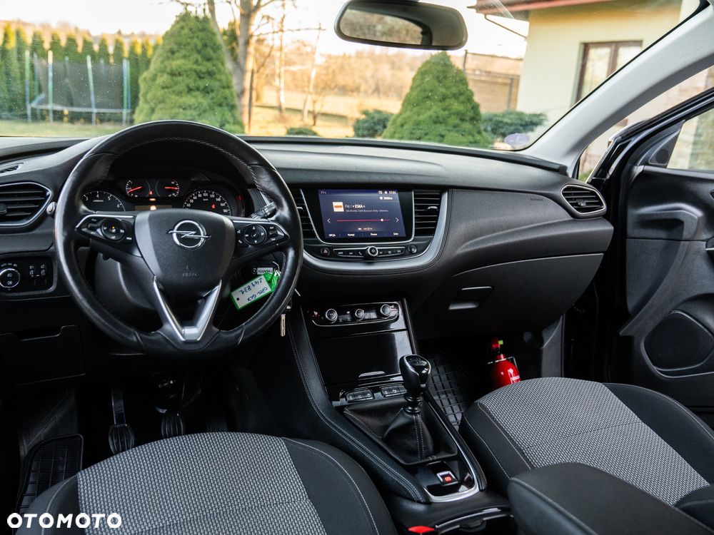 Opel Grandland X 1.2 Start/Stop Business Edition - 27