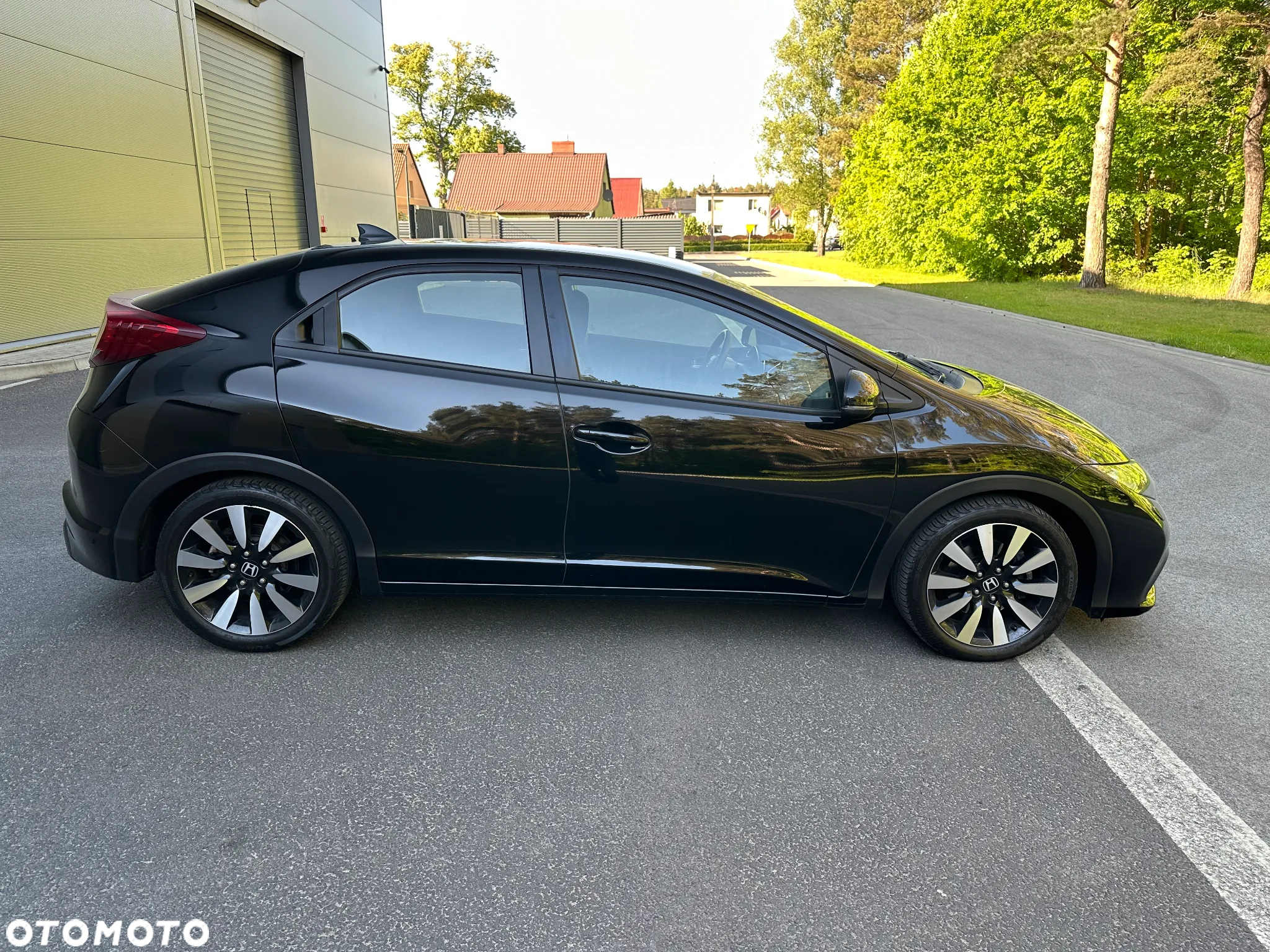 Honda Civic 1.8 i-VTEC Comfort Black Edition - 8