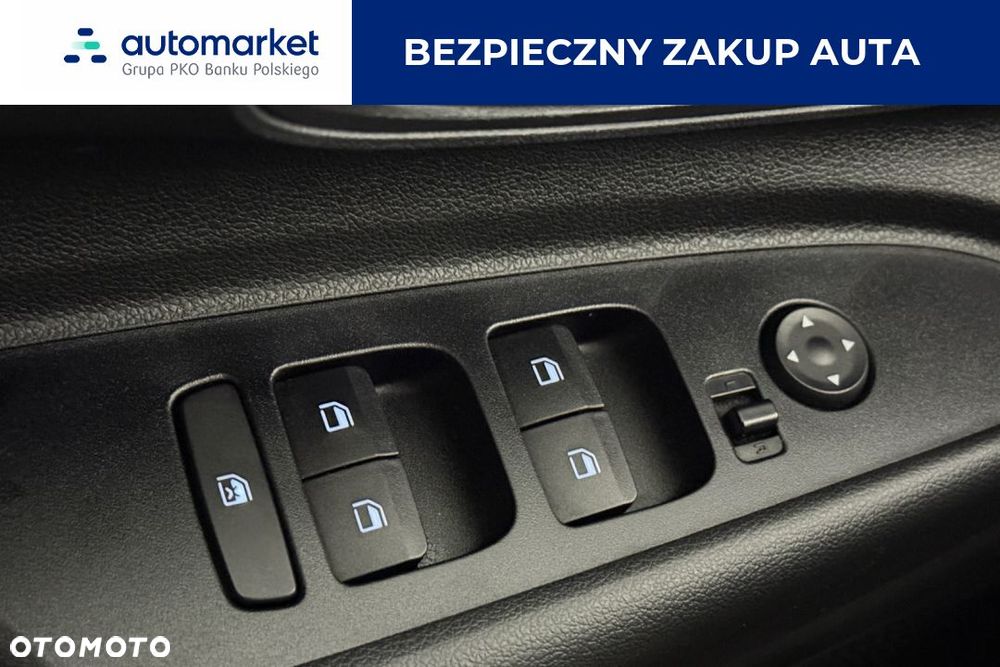 Hyundai i20 1.2 Pure - 13