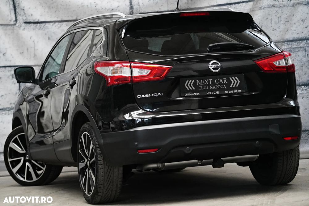 Nissan Qashqai 1.6 DCI Xtronic TEKNA - 4