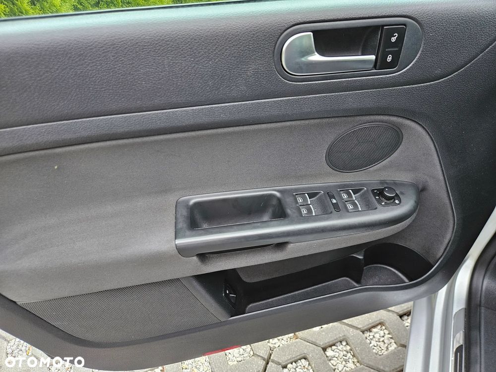 Volkswagen Golf Plus 1.2 TSI DSG Style - 35