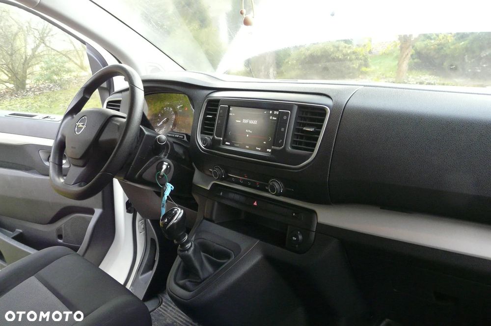 Opel Vivaro BRYGADÓWKA - 24