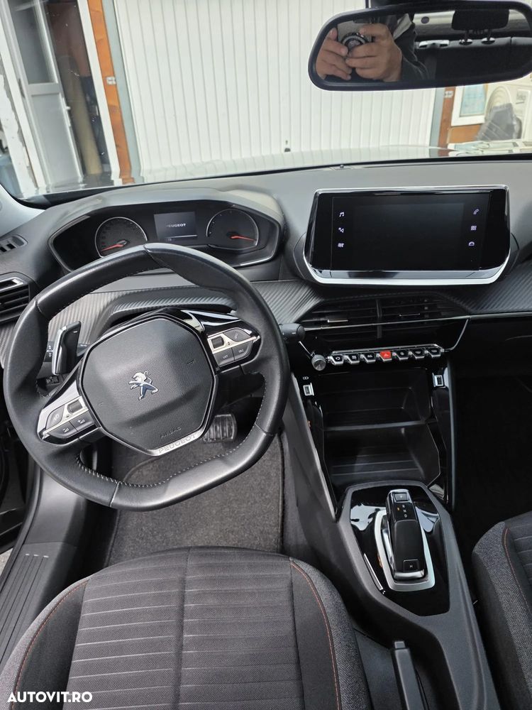 Peugeot 2008 1.5 BlueHDI STT EAT8 Allure - 7