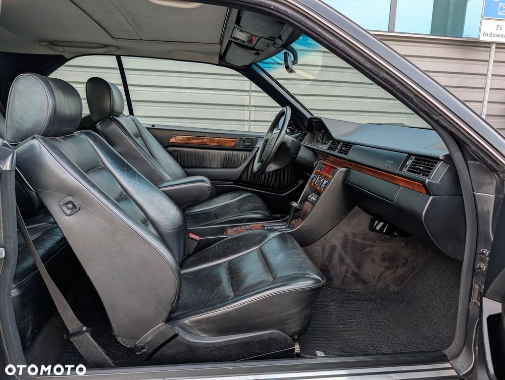 Mercedes-Benz W124 (1984-1993) - 17