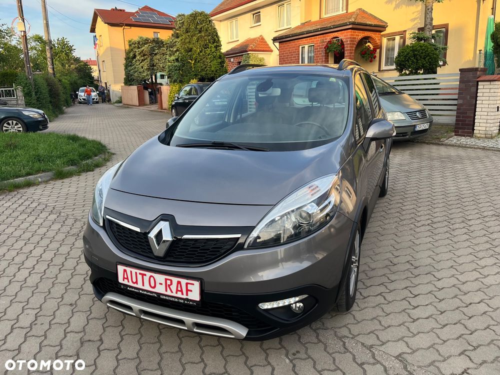 Renault Scenic dCi 110 Xmod Paris - 10