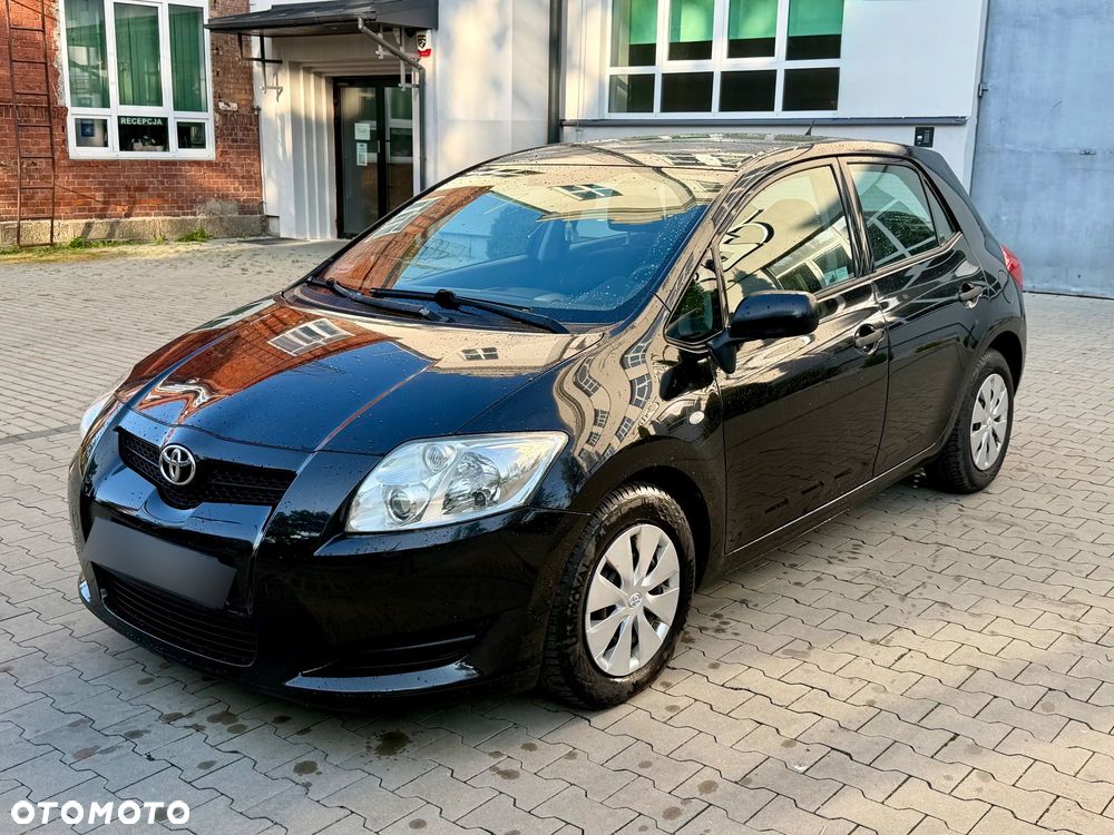 Toyota Auris - 2