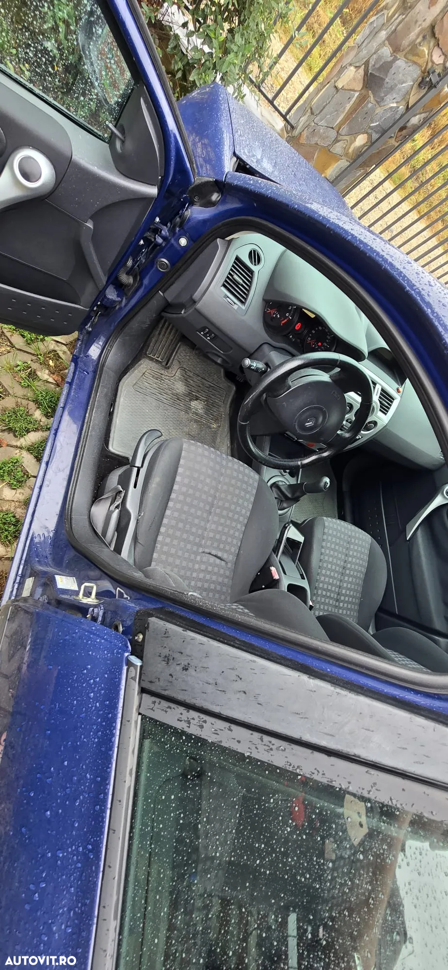 Renault Megane II Sedan 1.6 Influence - 9