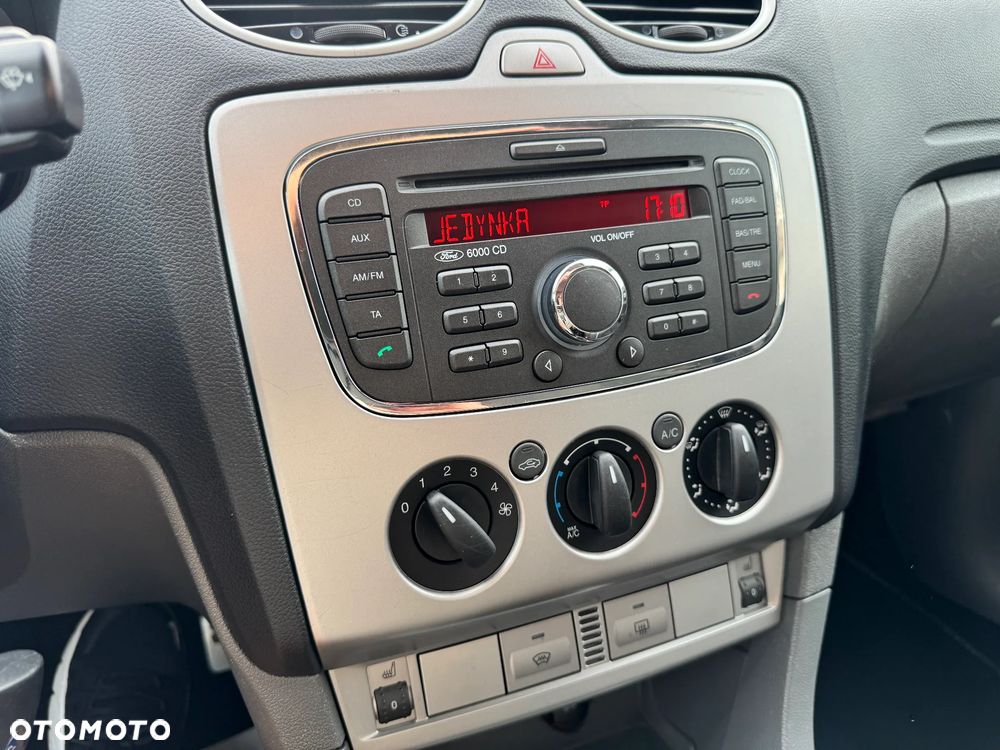 Ford Focus 1.6 Sport - 18