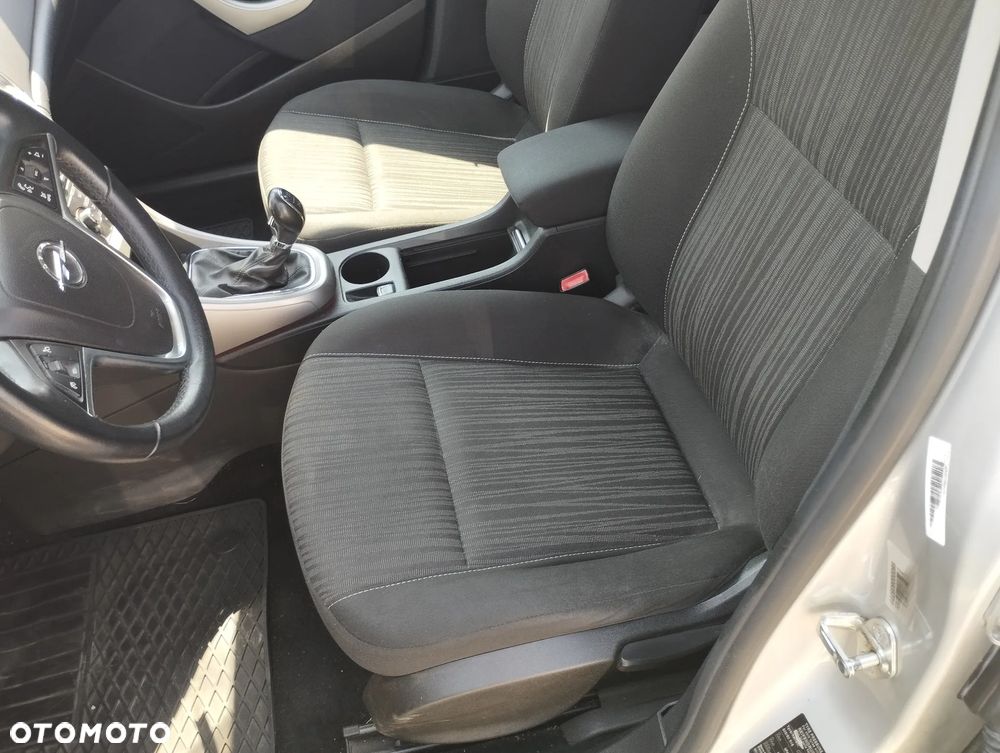 Opel Astra 1.6 Sport - 19