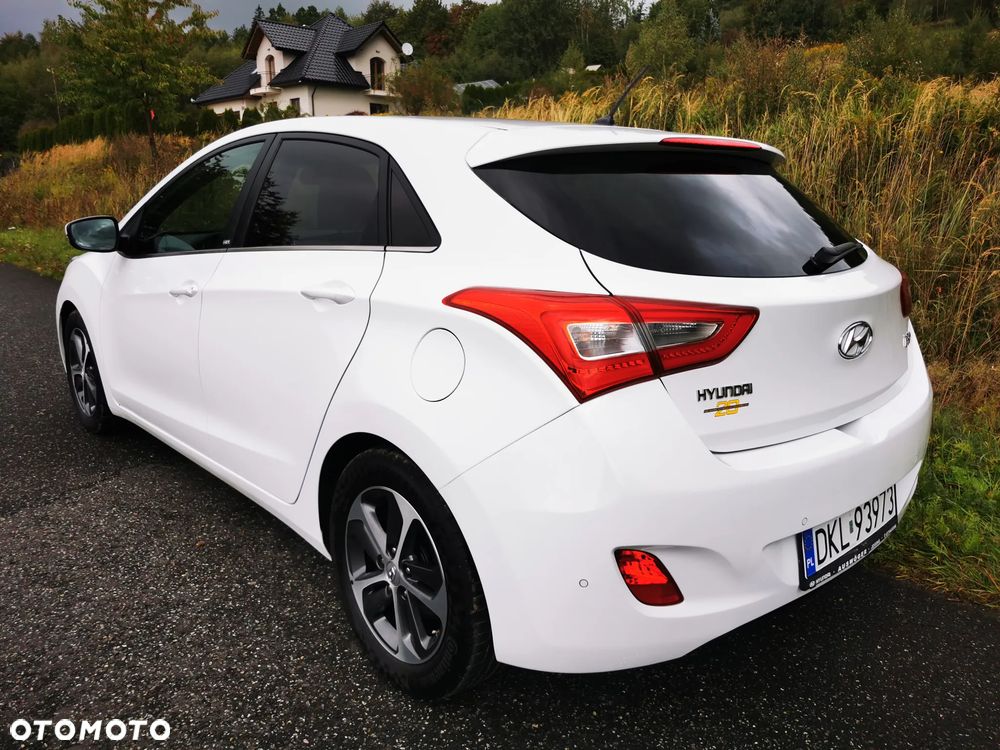 Hyundai i30 1.4 GO Plus - 12