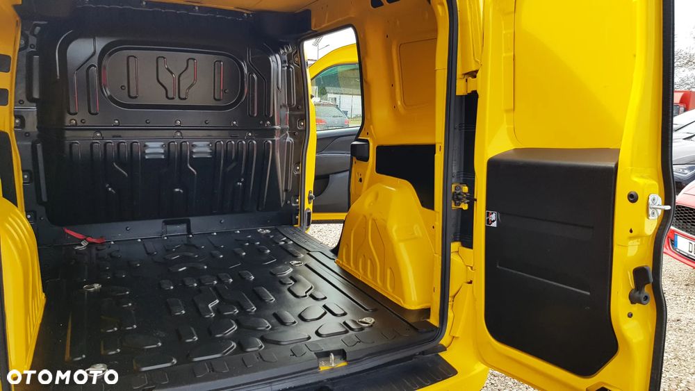 Fiat Doblo Maxi Active - 26