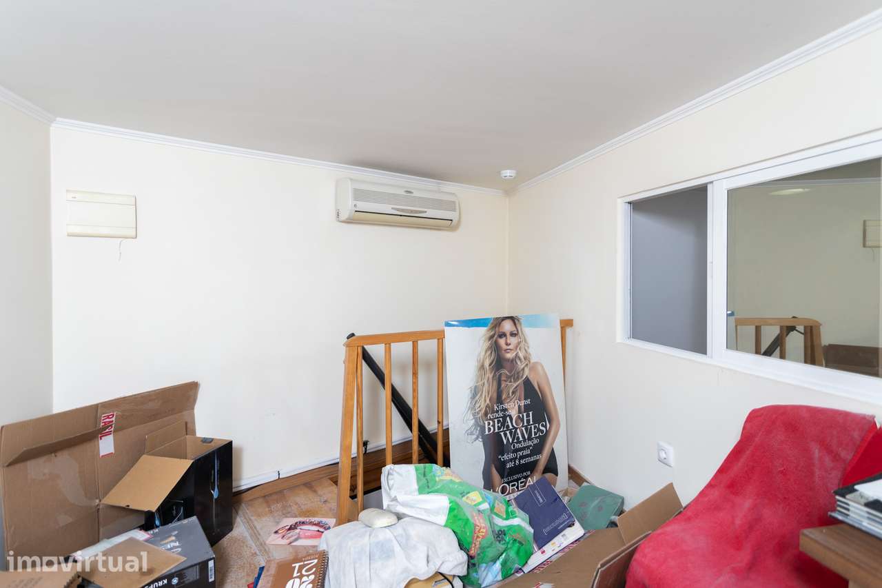 Espaço Comercial com estacionamento junto à praia - Grande imagem: 4/14