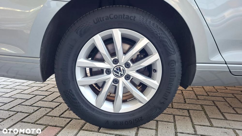 Volkswagen Passat 2.0 TDI EVO Business DSG - 37