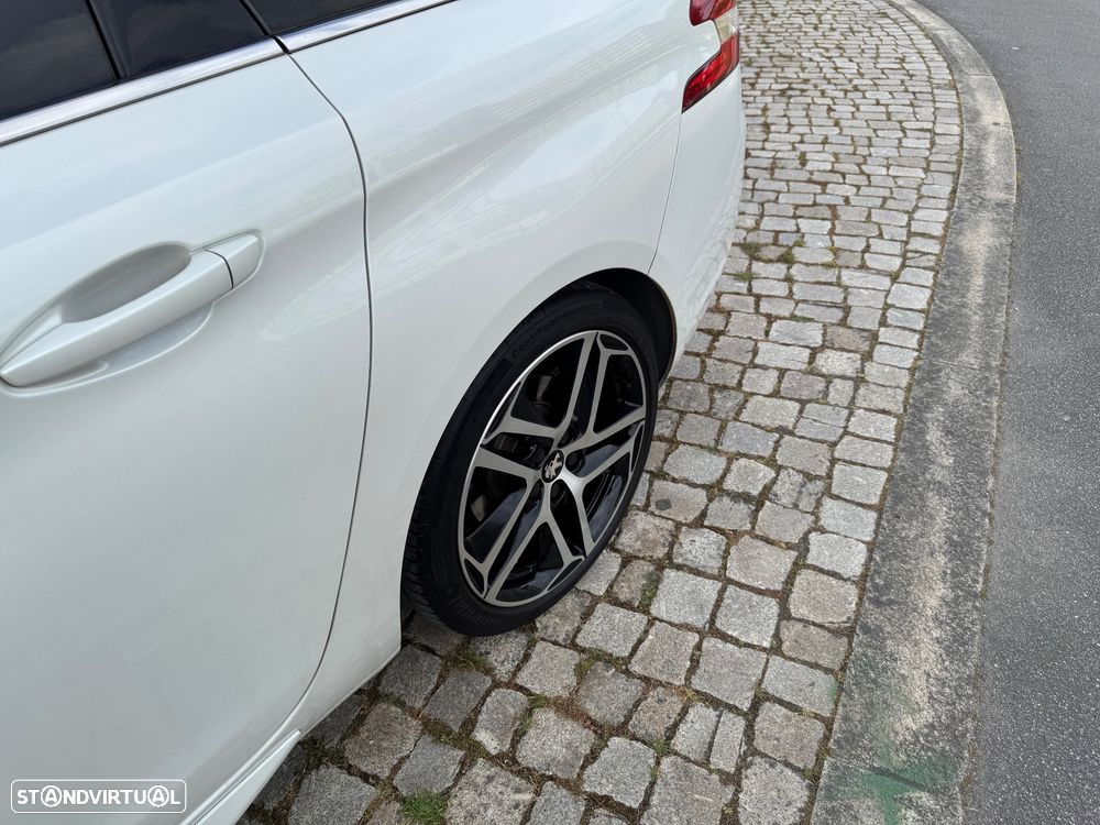 Peugeot 308 SW - 30