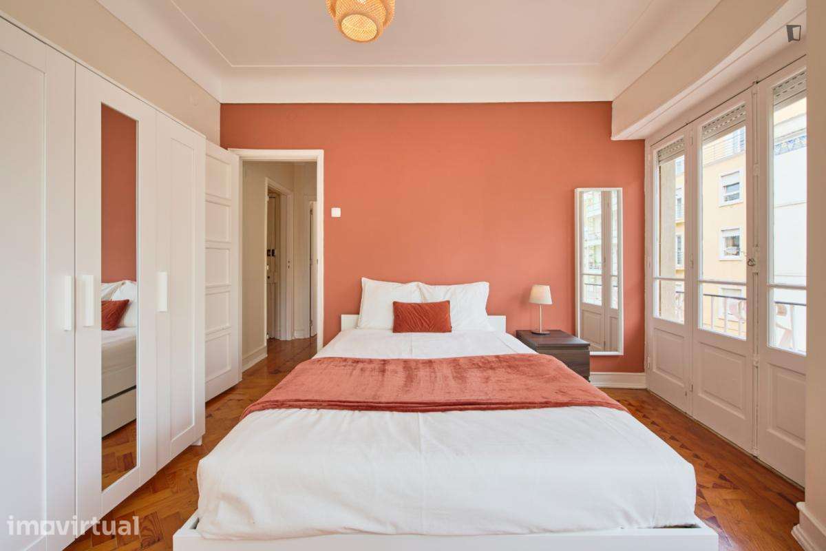 Quarto - localizado em Arroios Lisbon - Grande imagem: 4/20