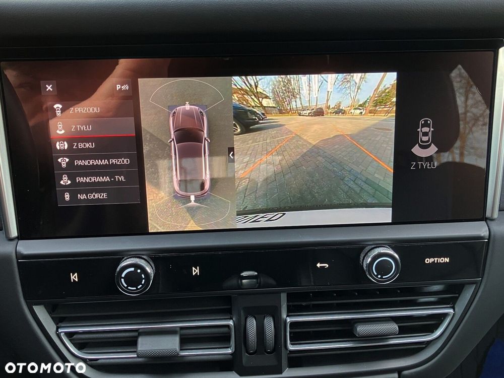 Porsche Macan - 25