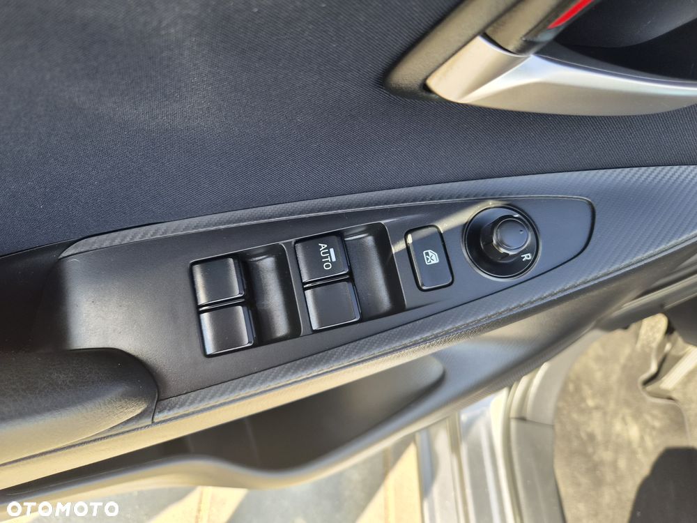 Mazda 2 SKYACTIV-G 90 Exclusive-Line - 17