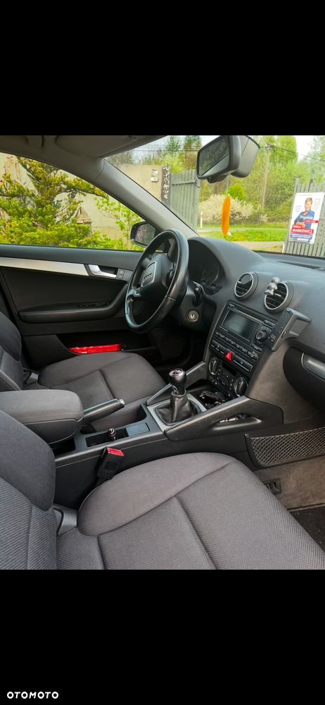 Audi A3 Sportback 2.0 TDI Ambiente - 5