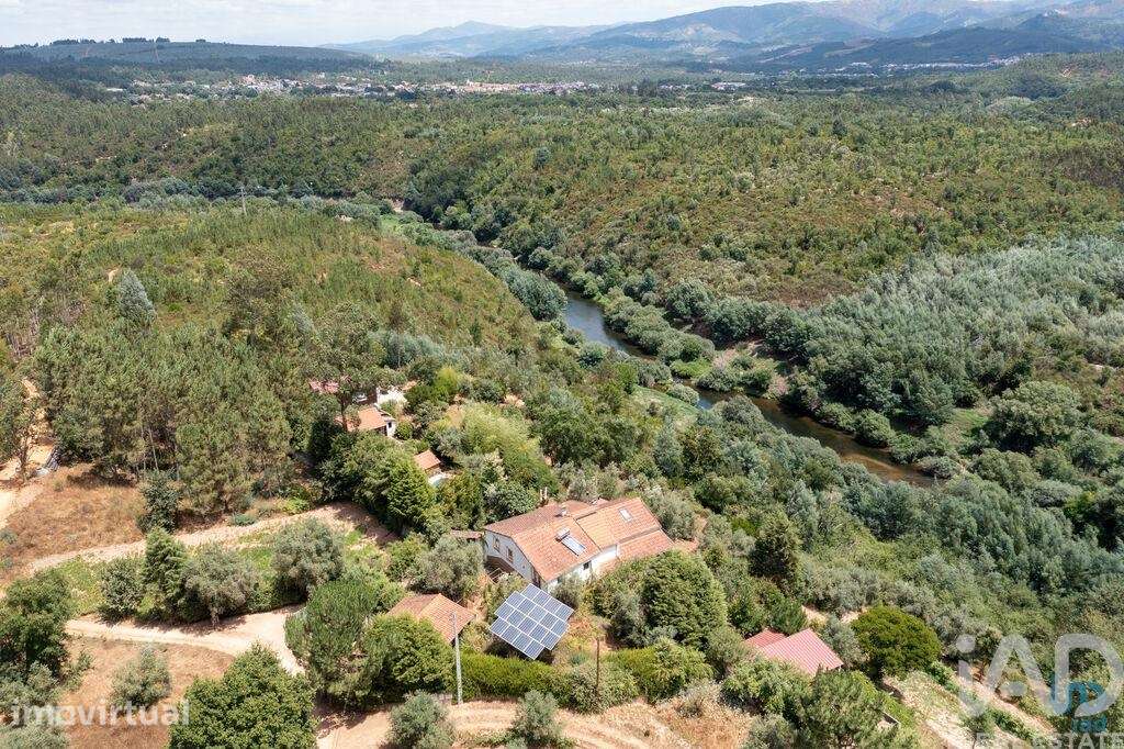 Casa / Villa T4 em Arganil de 247,00 m2 - Grande imagem: 4/29
