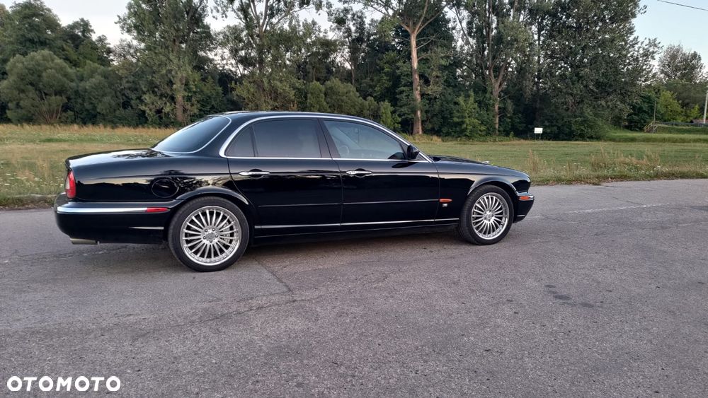 Jaguar XJR 4.2 - 7
