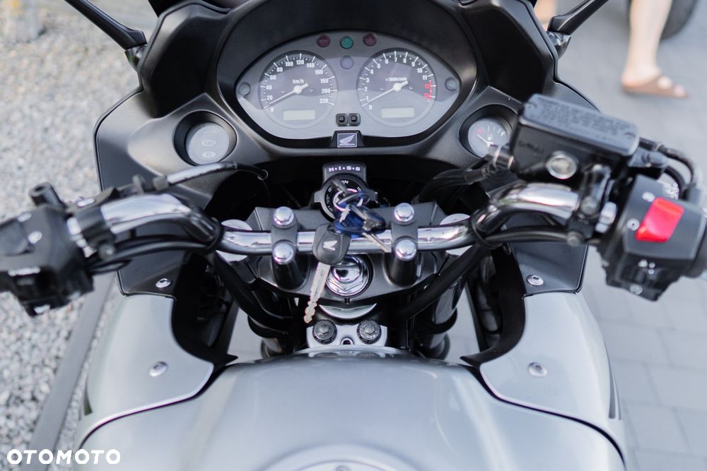 Honda CBF - 22