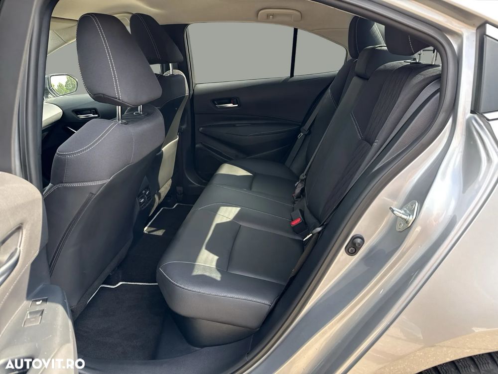 Toyota Corolla Sedan 1.8 HSD Exclusive - 28