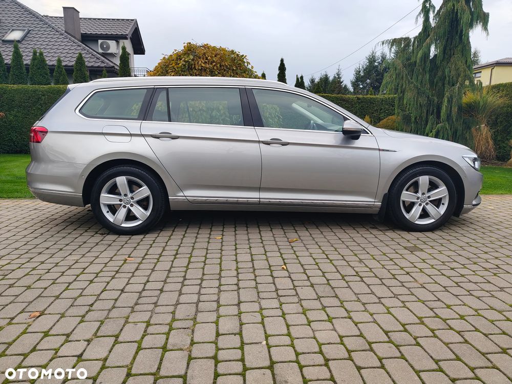 Volkswagen Passat Variant 2.0 TDI SCR 4Motion DSG Comfortline - 9