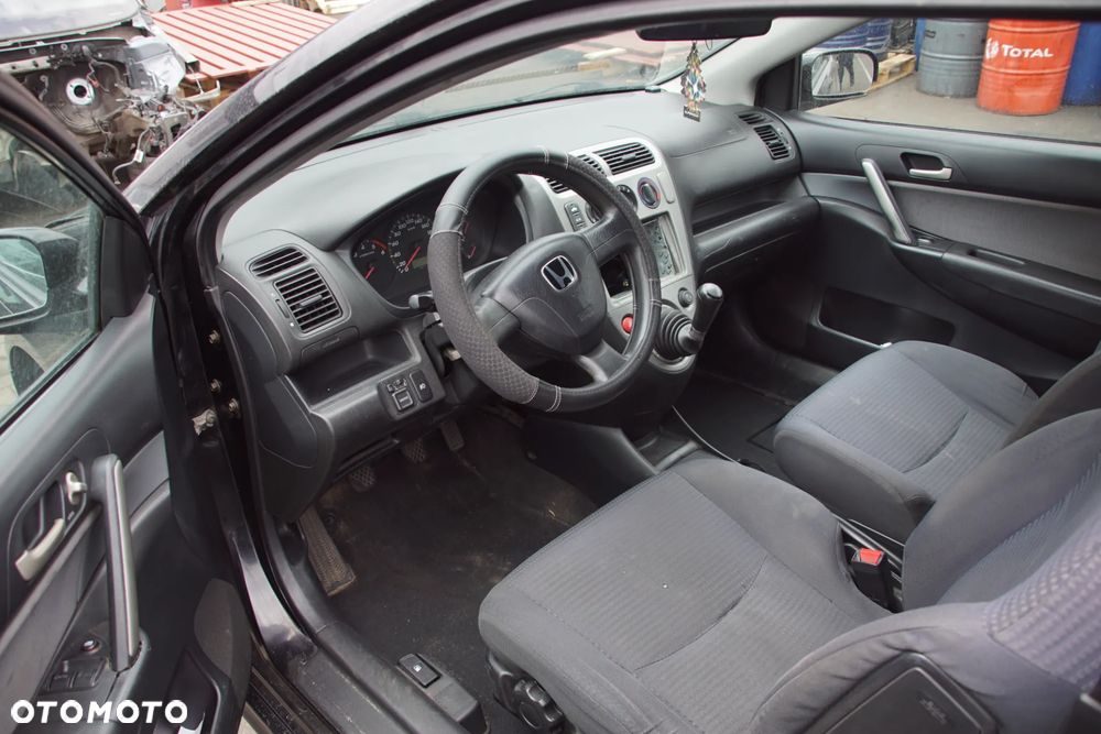 Auto na części - Honda Civic VII 1.7 CTDI 100 KM 4EE2 61MD4 B92P 2003R Silnik Skrzynia Drzwi Maska Błotnik Klapa Zderzak Lusterko Lampa Klamka Deska Kokpit Sterownik Moduł Czujnik Licznik Panel Kierownica - 10