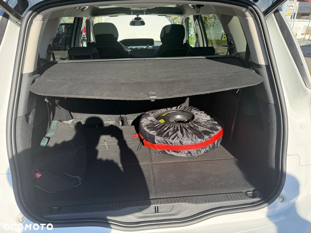 Citroën C4 SpaceTourer 1.6 PureTech Shine S&S EAT8 - 19