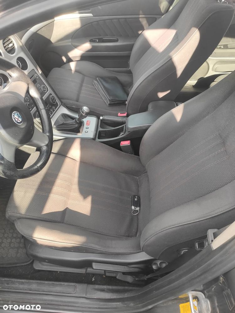 Alfa Romeo 159 kombi silnik 1.9 16v JTD 150km na części - 8