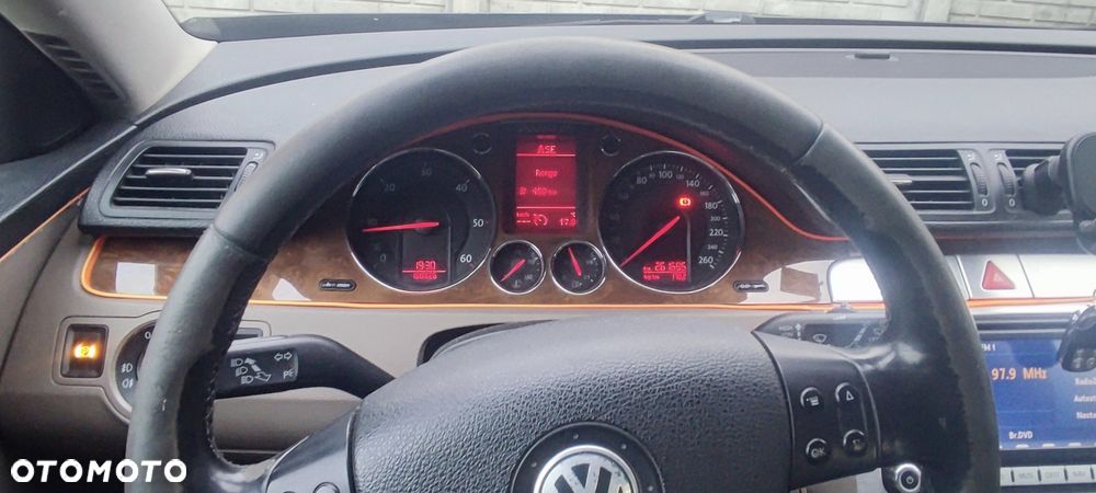 Volkswagen Passat Variant - 7