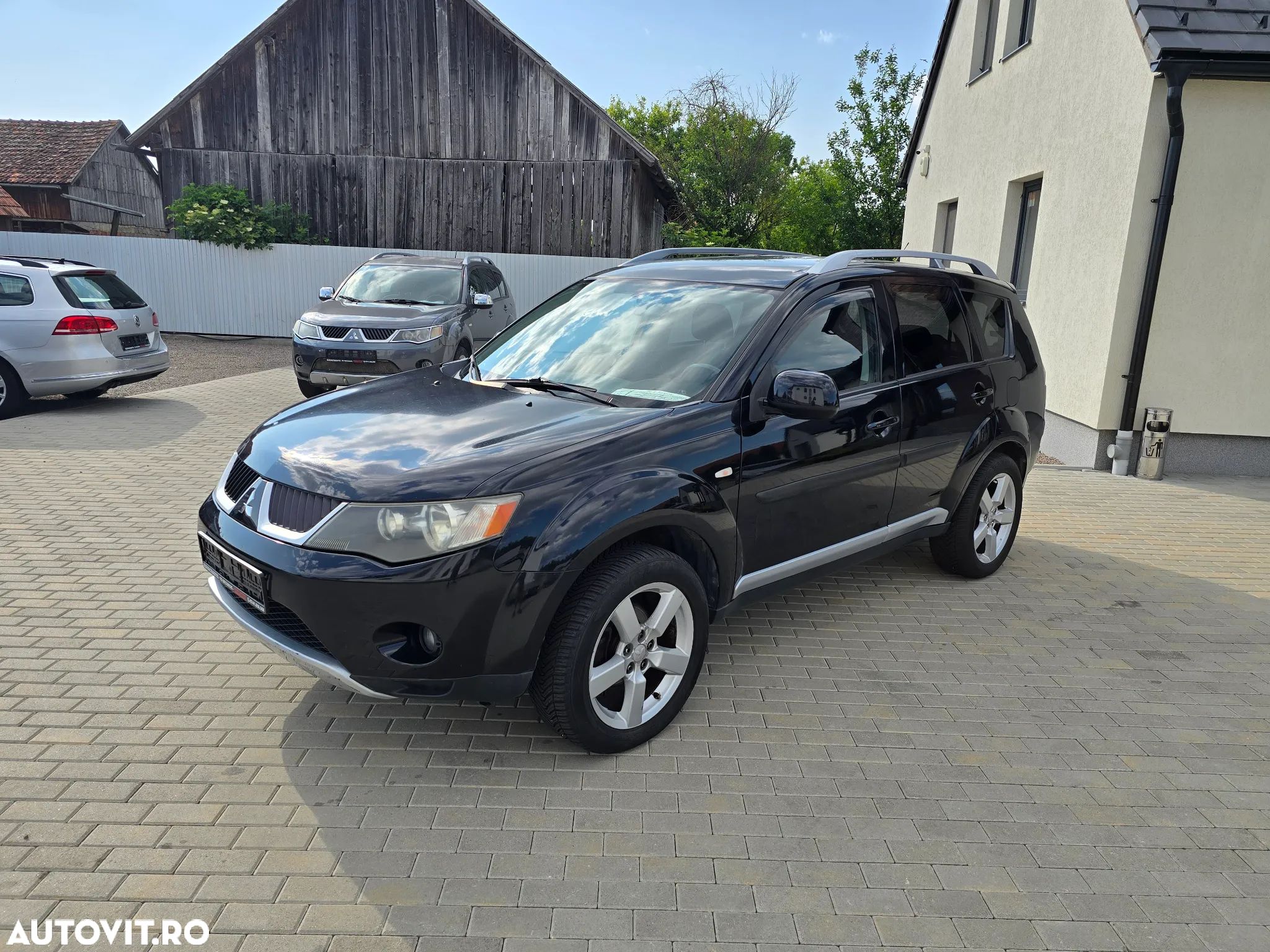 Mitsubishi Outlander 2.0 DI-D Instyle - 1