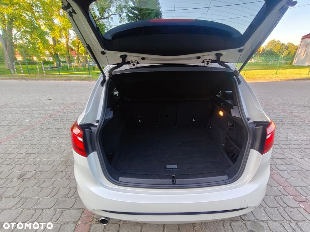 BMW Seria 2 218d Sport - 15