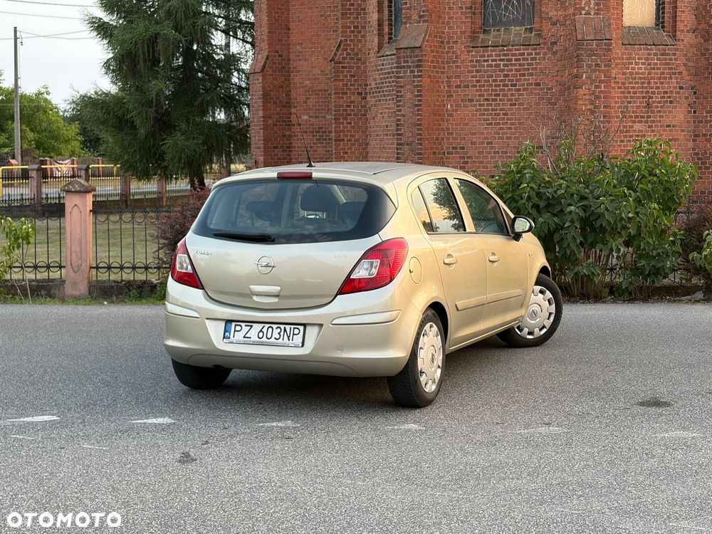 Opel Corsa 1.4 16V Edition - 7