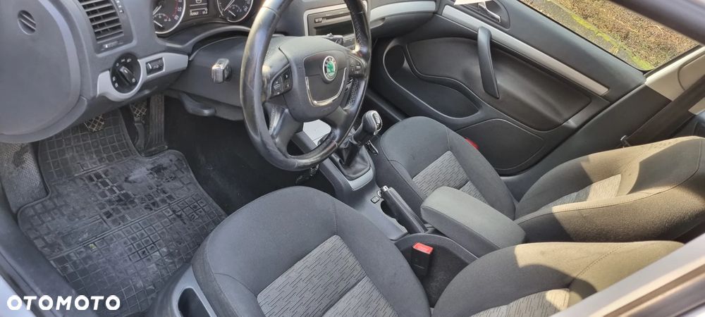 Skoda Octavia 2.0 TDI Active - 6