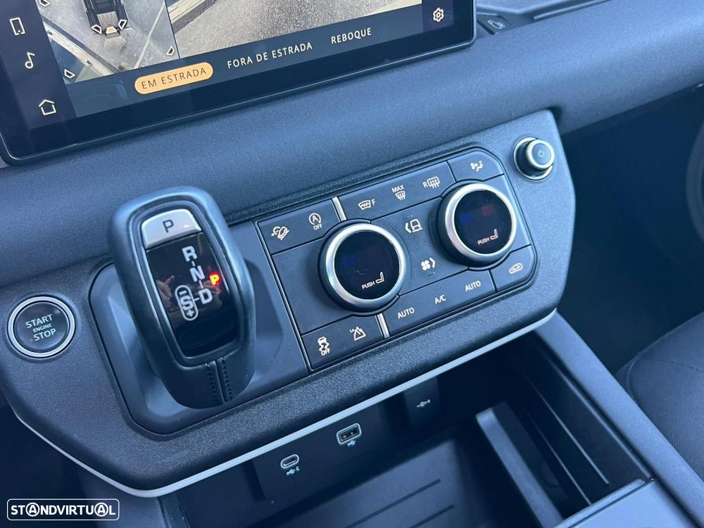 Land Rover Defender 110 P300 - 14