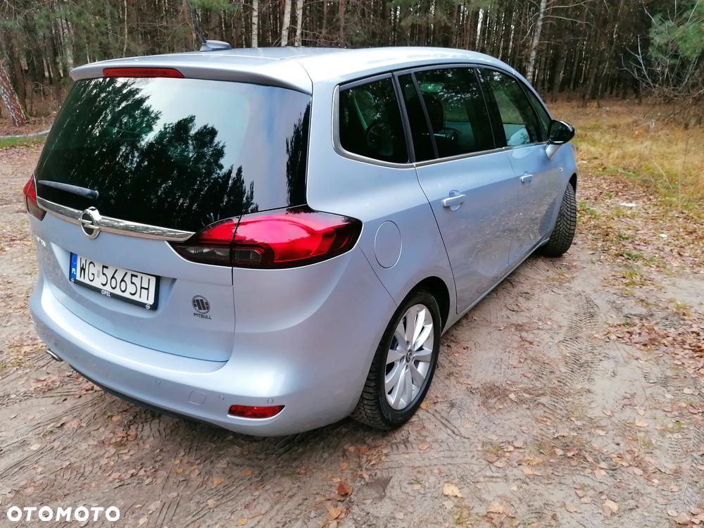 Opel Zafira - 10