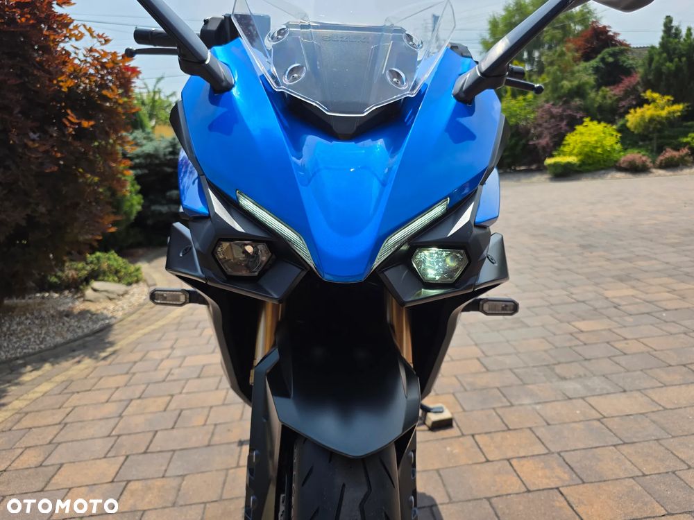 Suzuki GSX 1000 - 14
