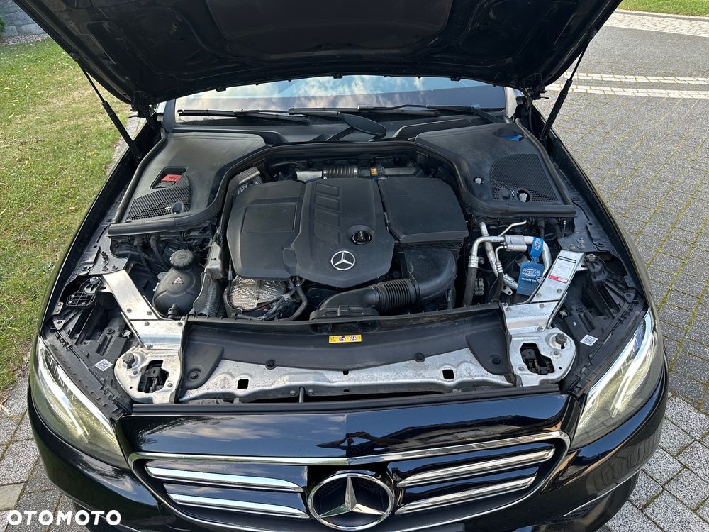 Mercedes-Benz Klasa E 200 d 9G-TRONIC - 37
