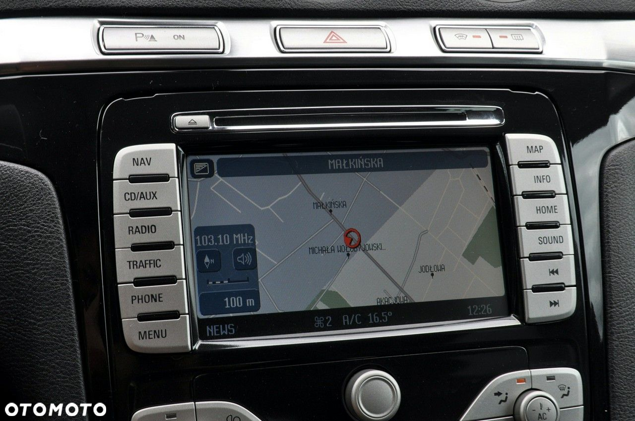 Ford S-Max - 32