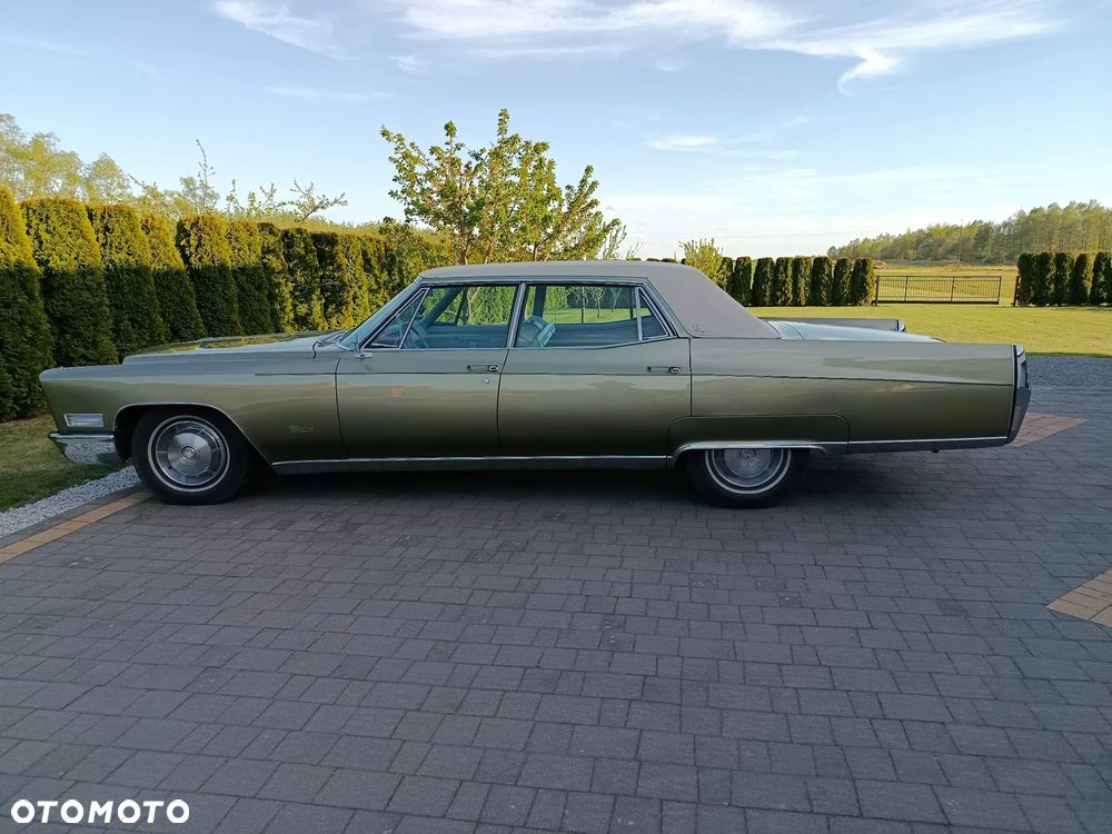 Cadillac Deville - 13