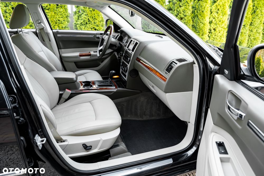 Chrysler 300C 2.7 Automatik - 22
