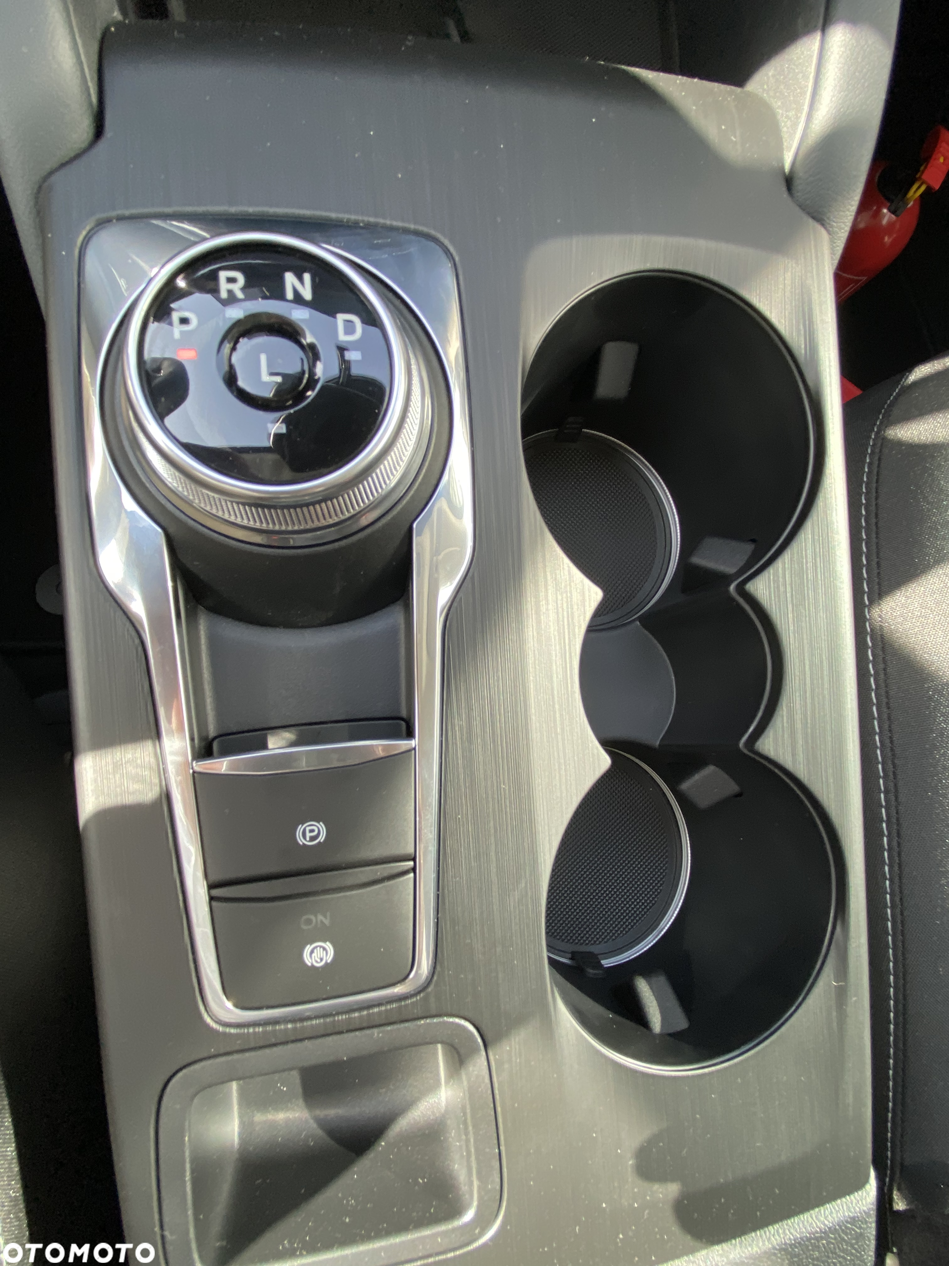 Ford Kuga 2.5 FHEV AWD Titanium eCVT - 10