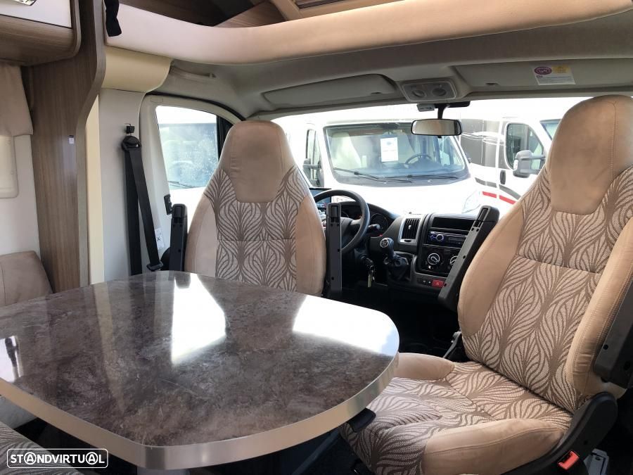 Autostar Privilege P650LC c.central e basculante - 16