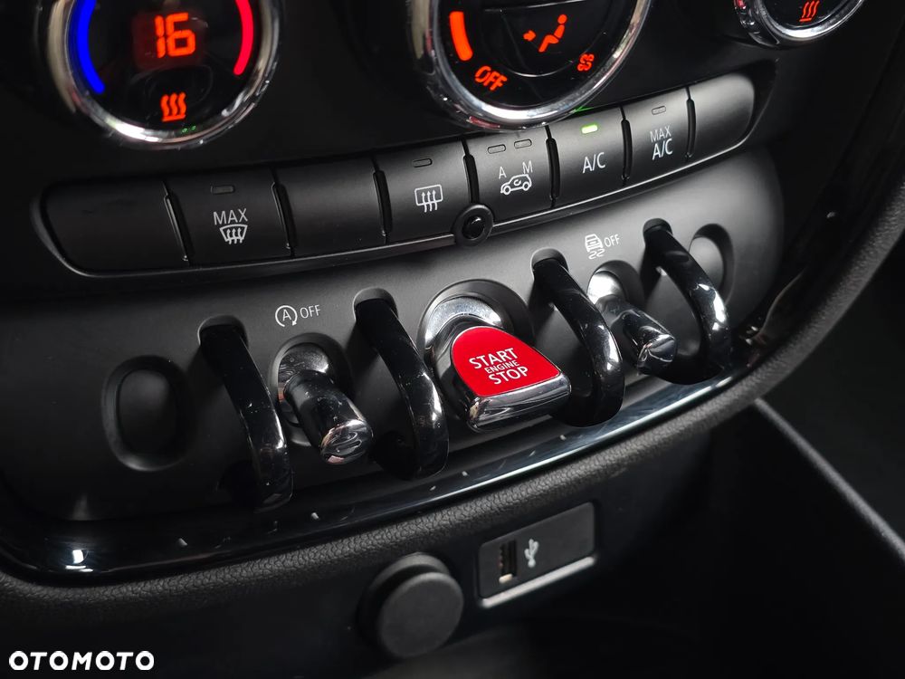 MINI Clubman One Essential Trim - 30