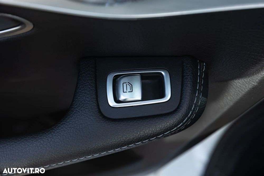 Mercedes-Benz C 300 Aut. - 11