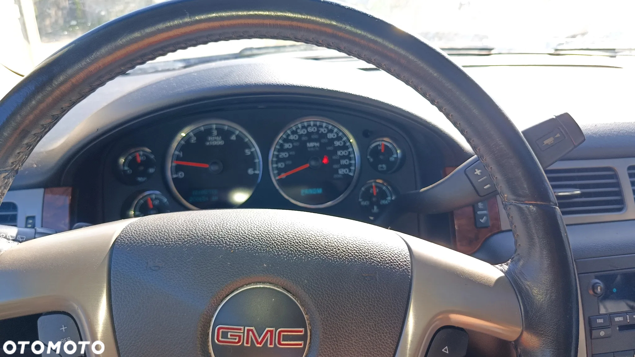 GMC Yukon - 39