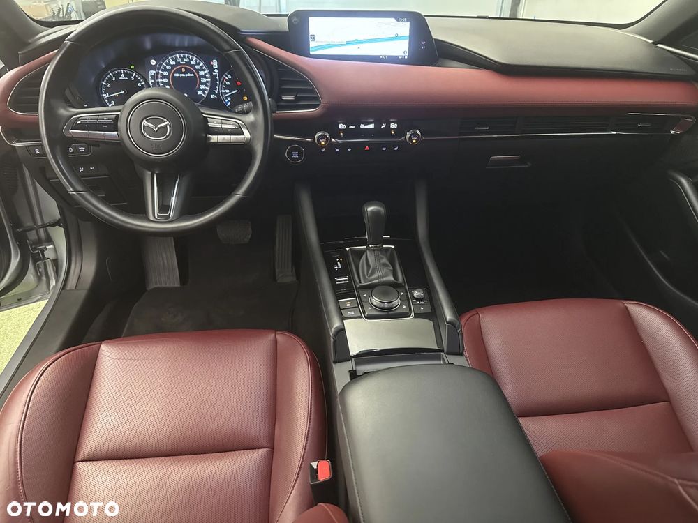Mazda 3 2.0 mHEV AWD Enso - 23