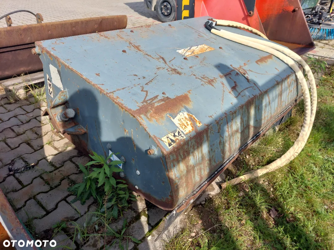 Zamiatarka Koparko Ładowarka Cat, Case, JCB, Terex, Volvo - 6